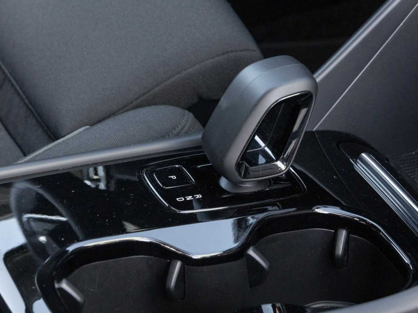 Volvo  Plus Recharge Pure Electric 2WD