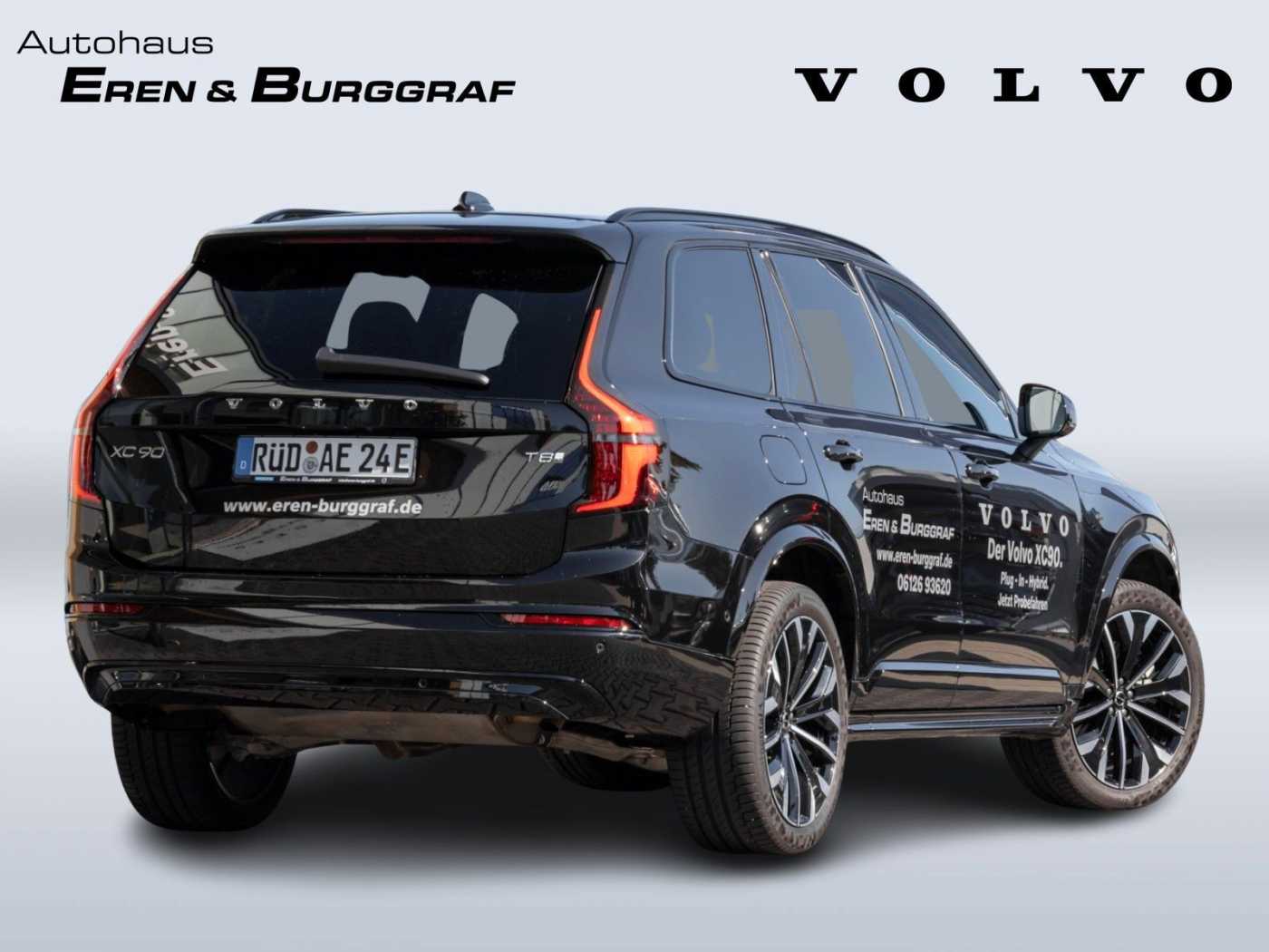 Volvo  Plus Dark Recharge Plug-In Hybrid AWD