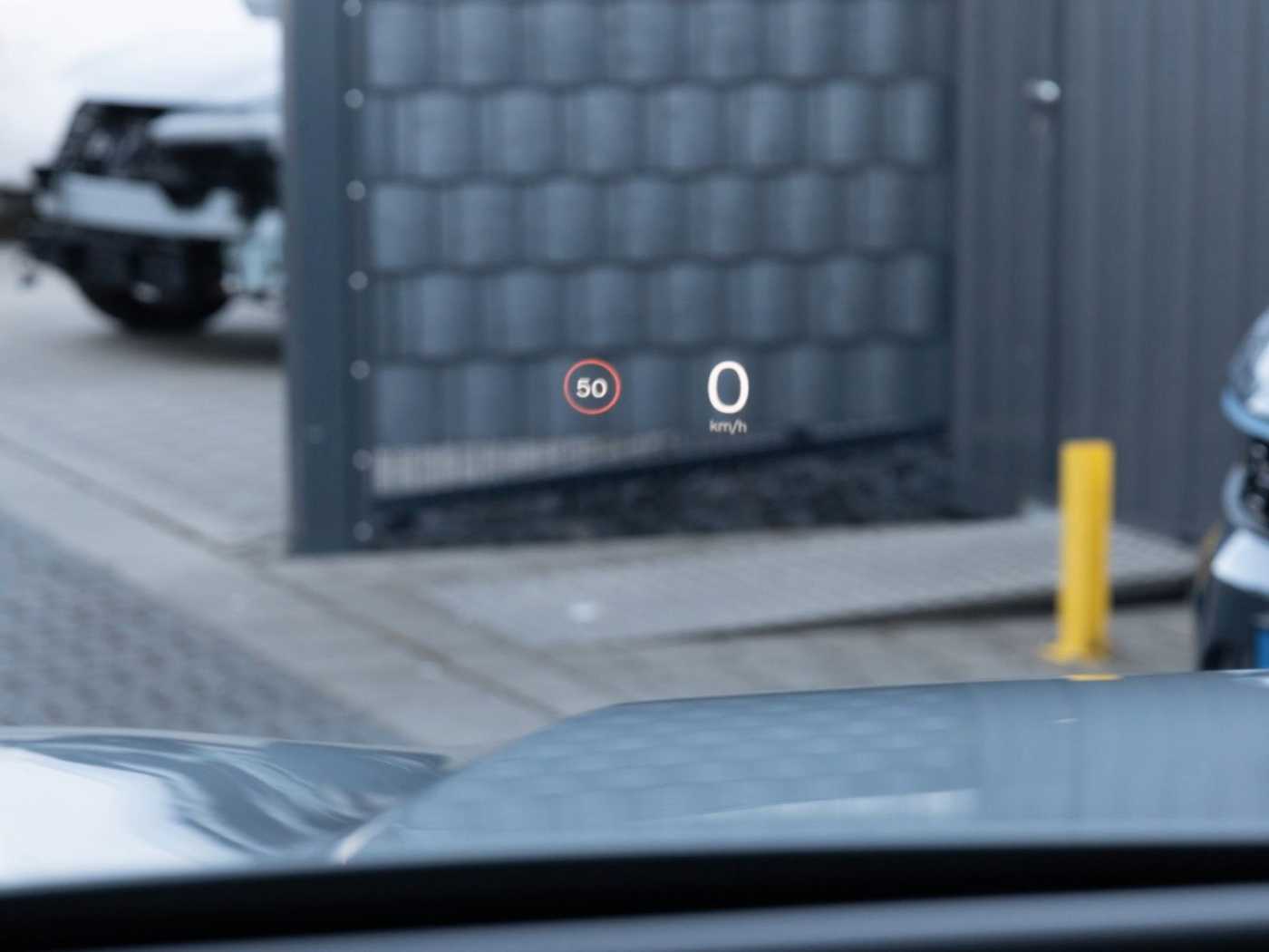 Volvo  Ultra Performance Pure Electric AWD