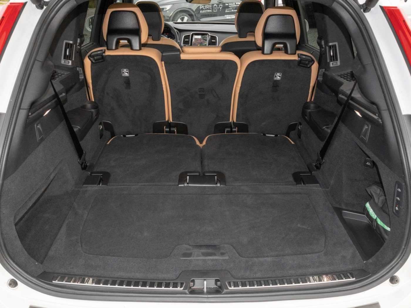 Volvo  Ultimate Bright AWD