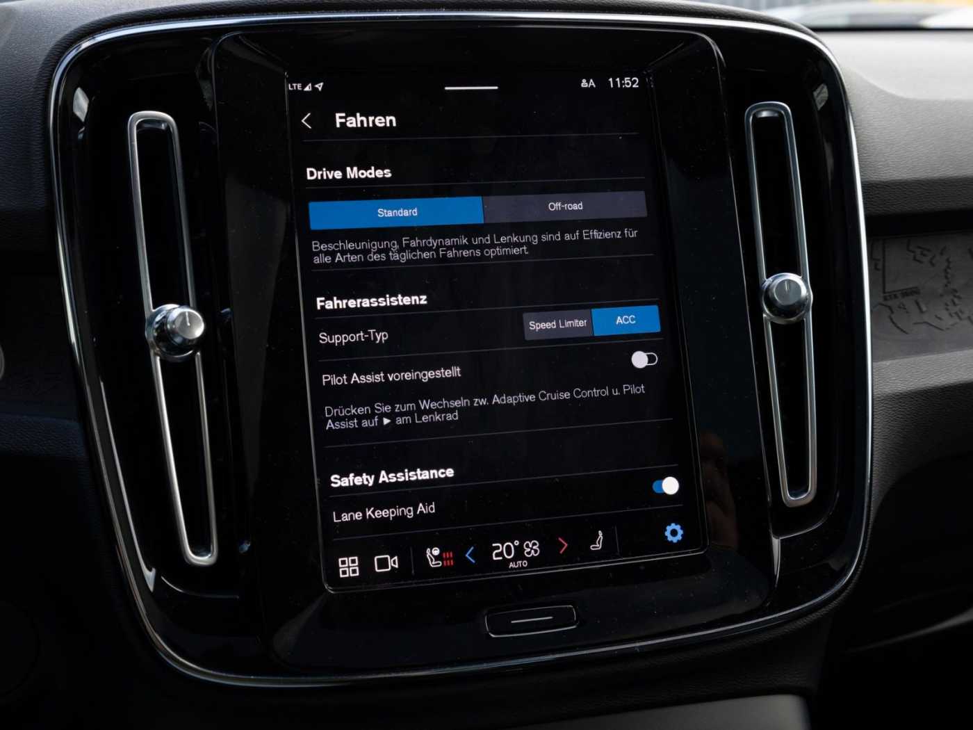 Volvo  Ultimate Recharge Pure Electric AWD