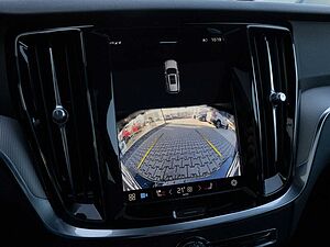Volvo  Kombi Plus Dark  UPE 63.440,-