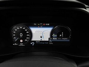Volvo  T 5 R Design Recharge Plug-In Hybrid 2WD