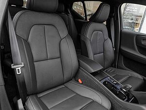 Volvo  T 5 R Design Recharge Plug-In Hybrid 2WD