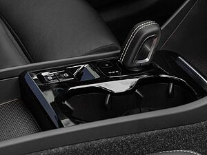 Volvo  T 5 R Design Recharge Plug-In Hybrid 2WD