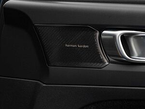 Volvo  T 5 R Design Recharge Plug-In Hybrid 2WD