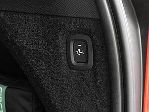 Volvo  Inscription Expression Recharge Plug-In Hyb