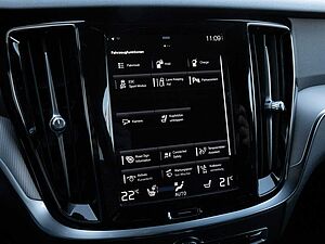 Volvo  Kombi Plus Dark Recharge Plug-In Hybrid AWD