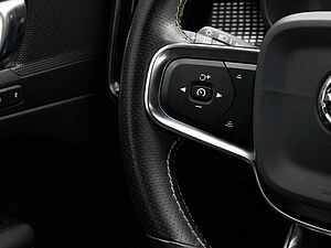 Volvo  R Design AWD