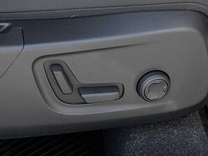 Volvo  R Design Recharge Plug-In Hybrid 2WD