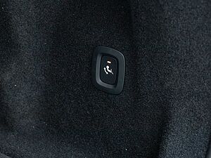 Volvo  Core 2WD - AHK - Licht-Paket