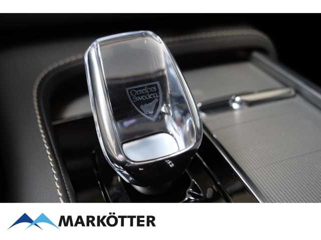 Volvo  Ultra Dark Plug-In Hybrid AWD T8 7-Sitzer