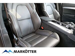Volvo  Ultra Dark Plug-In Hybrid AWD T8 7-Sitzer