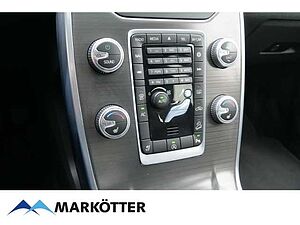 Volvo  D5 AWD Summum Navi/Xenon/Keyless/Standhzg