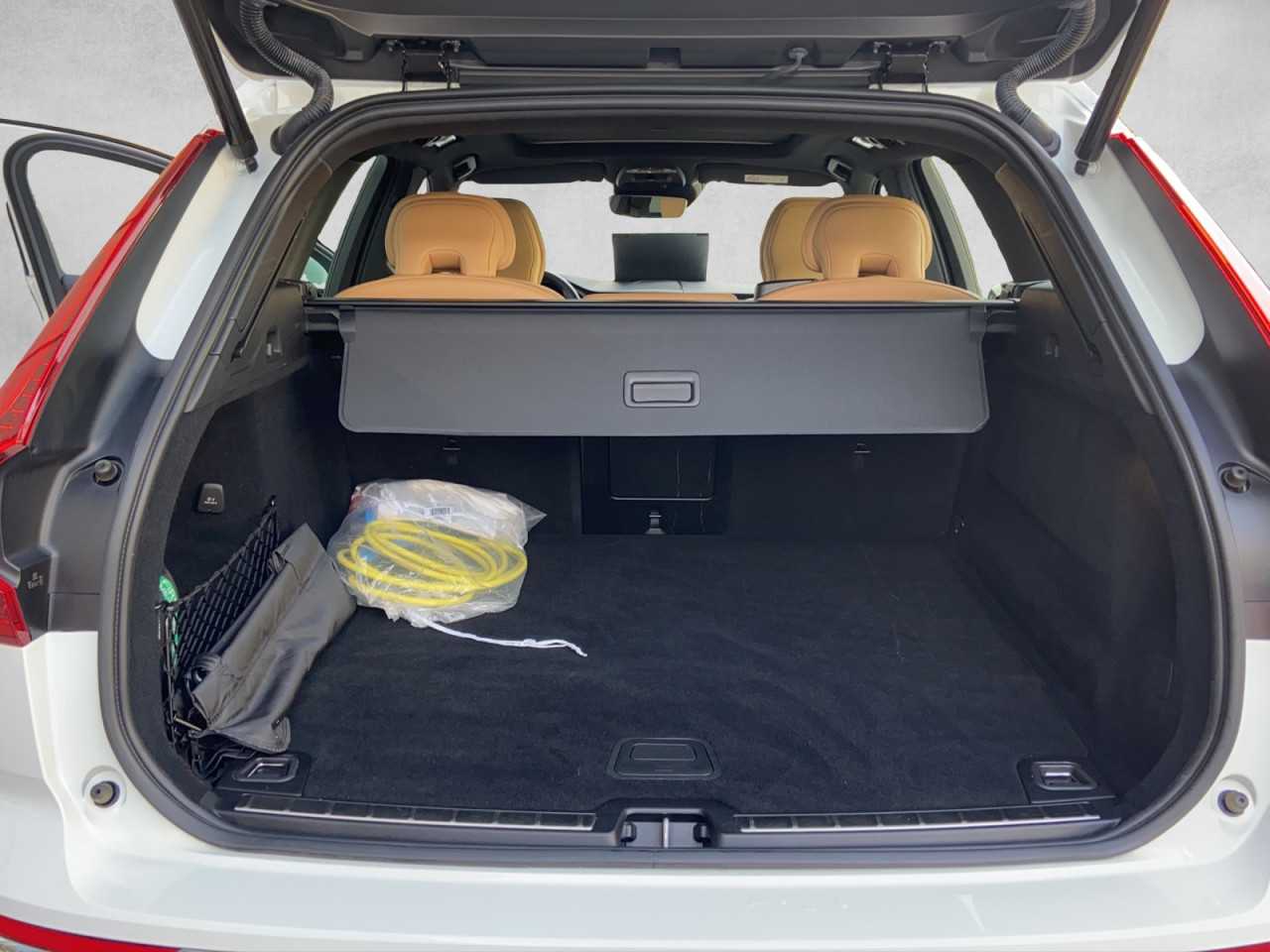 Volvo  XC60 Navi Vollleder Standhzg Einparkhilfe el. Fenster