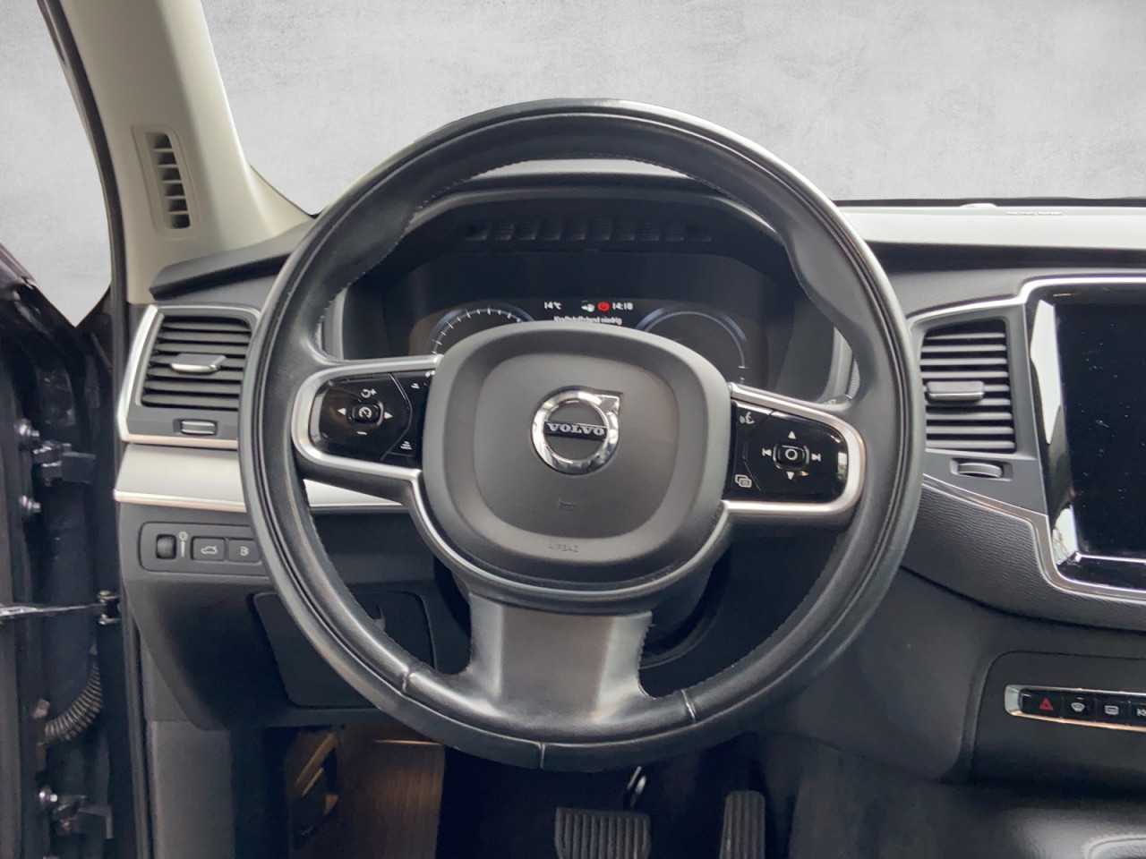 Volvo  XC90 Bluetooth Navi LED Klima Einparkhilfe el. Fenster
