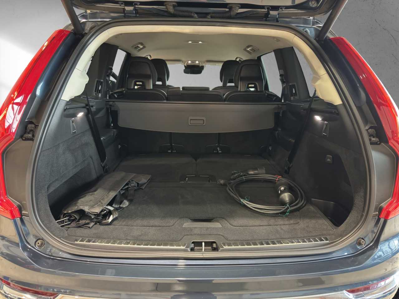 Volvo  XC90 Bluetooth Navi LED Klima Einparkhilfe el. Fenster