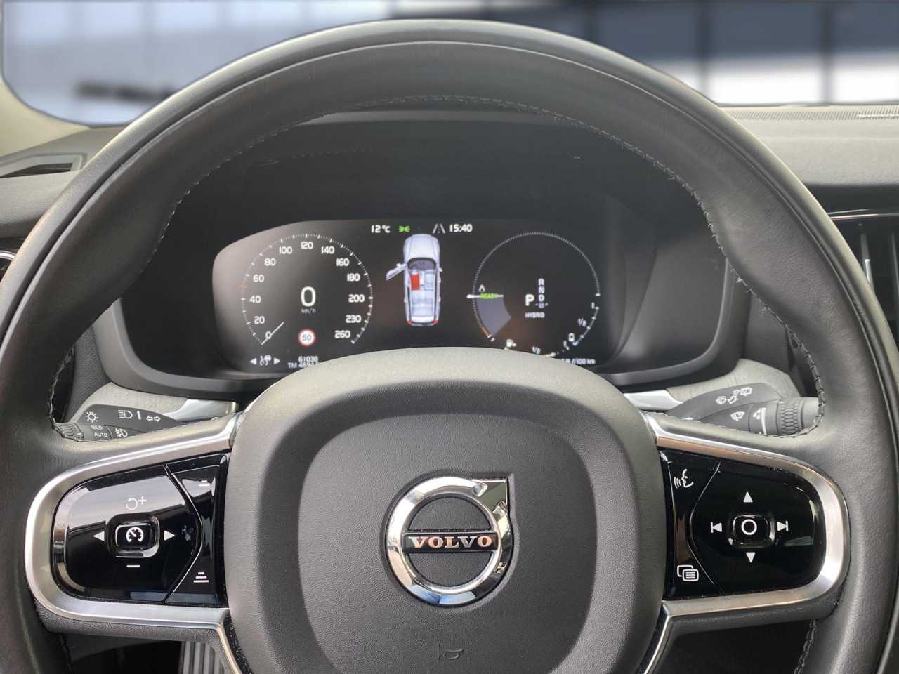 Volvo  Bluetooth Head Up Display LED Vollleder Klima Einparkhilfe el. Fenster