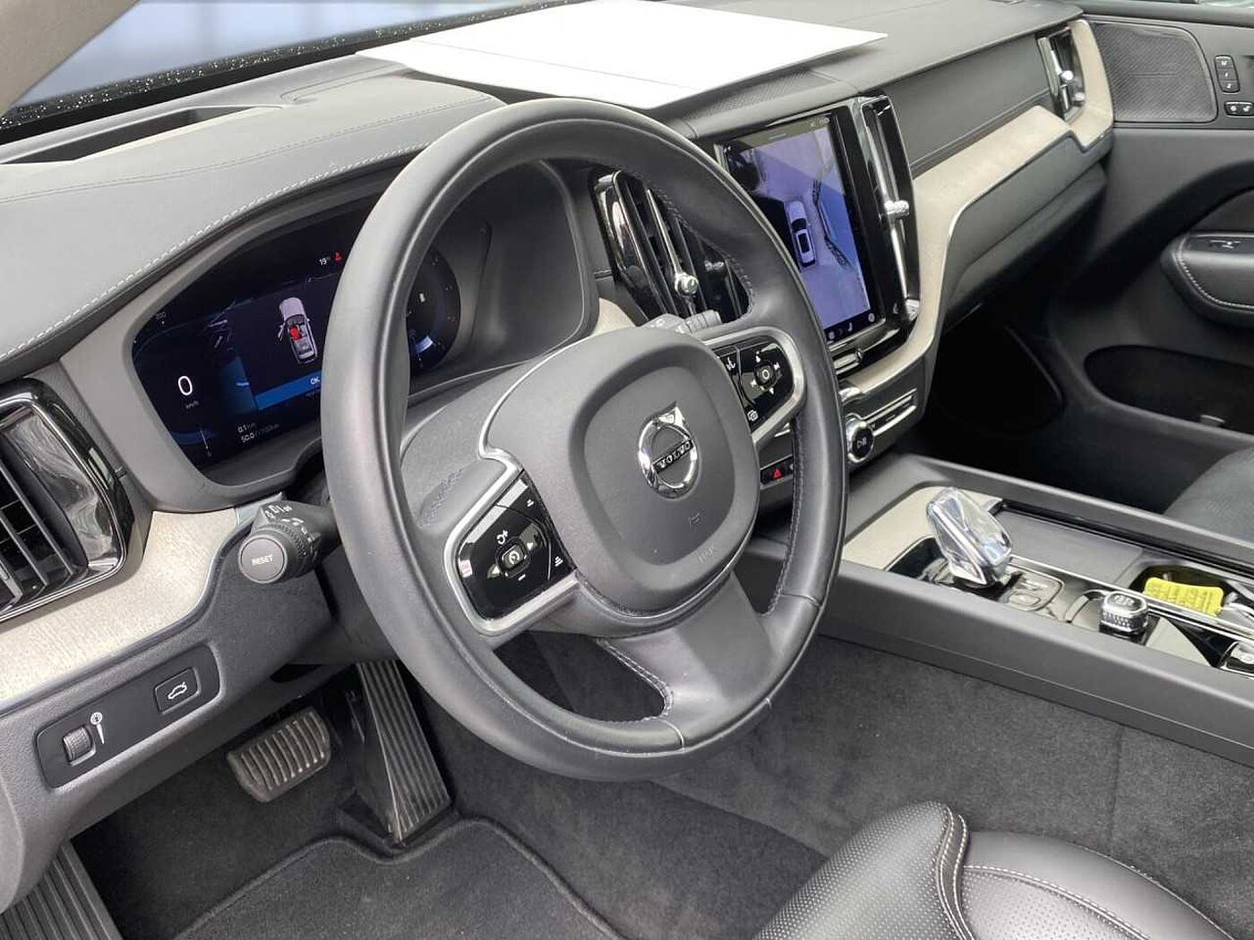 Volvo  XC60 Navi LED Vollleder Klima Einparkhilfe el. Fenster