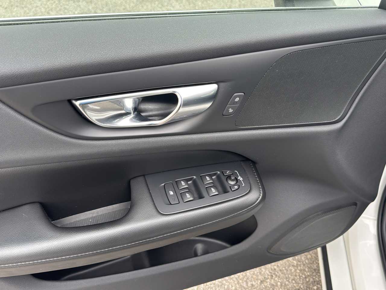 Volvo  Bluetooth Navi LED Klima Einparkhilfe el. Fenster
