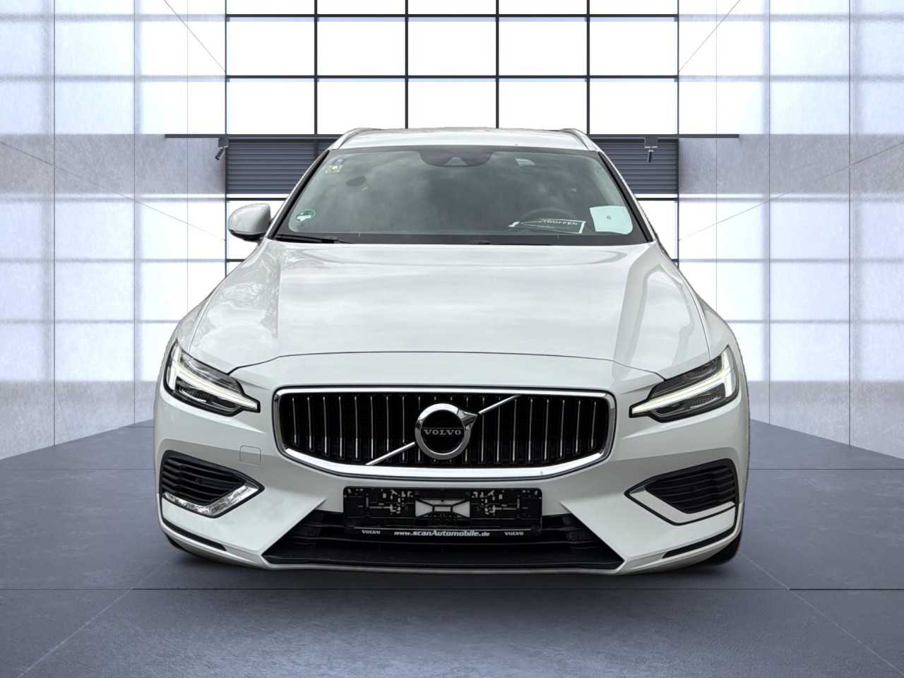 Volvo  Bluetooth Navi LED Klima Einparkhilfe el. Fenster