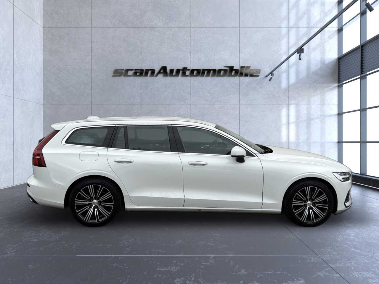 Volvo  Bluetooth Navi LED Klima Einparkhilfe el. Fenster