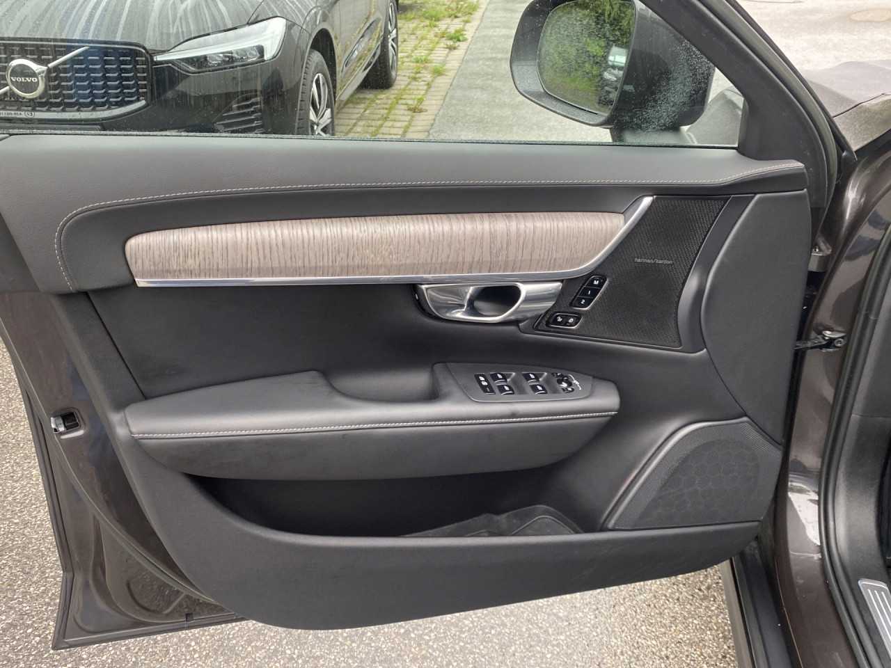 Volvo  Head Up Display Klima Standhzg Einparkhilfe el. Fenster