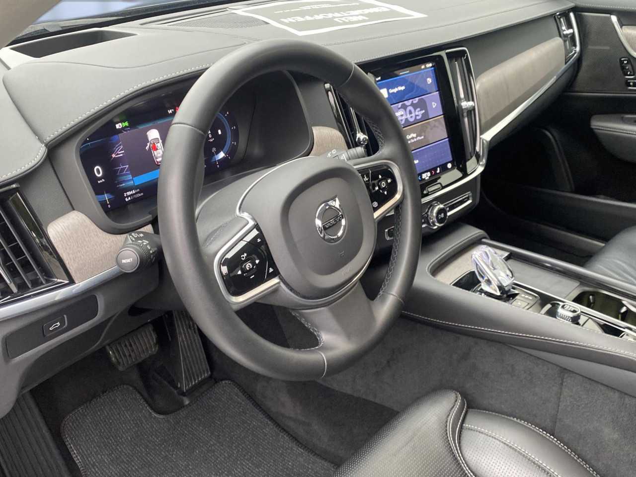 Volvo  Head Up Display Klima Standhzg Einparkhilfe el. Fenster