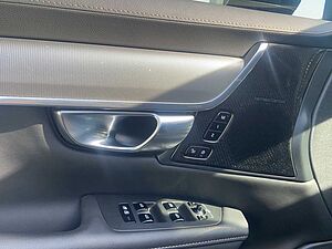 Volvo  Head Up Display Navi LED Vollleder Klima Standhzg Einparkhilfe el. Fenster