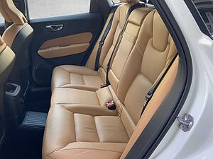 Volvo  XC60 Navi Vollleder Standhzg Einparkhilfe el. Fenster