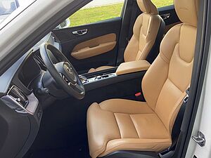 Volvo  XC60 Navi Vollleder Standhzg Einparkhilfe el. Fenster