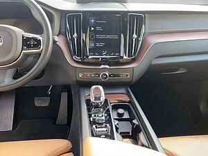 Volvo  XC60 Navi Vollleder Standhzg Einparkhilfe el. Fenster