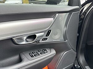 Volvo  Bluetooth Head Up Display LED Vollleder Klima Standhzg Einparkhilfe el. Fenster