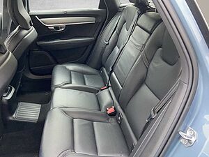Volvo  LED Vollleder Klima Standhzg Einparkhilfe el. Fenster