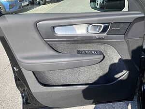 Volvo  XC40 Vollleder Standhzg Einparkhilfe el. Fenster