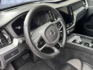 Volvo  XC60 Navi LED Klima Standhzg Einparkhilfe el. Fenster