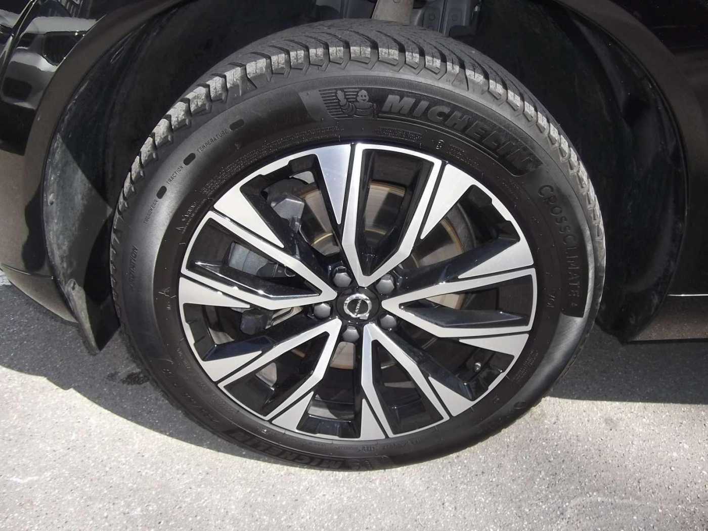 Volvo  Core 2WD