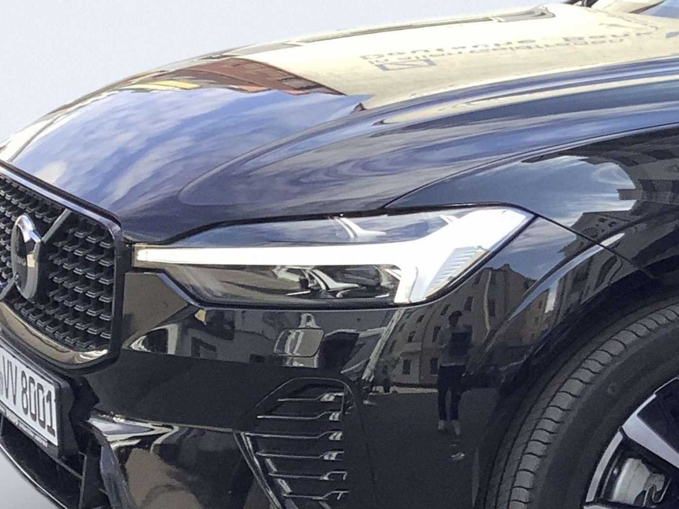 Volvo  Plus Dark Diesel 2WD