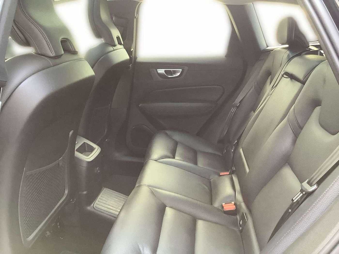 Volvo  T6 AWD Plug In Hybrid Plus Dark