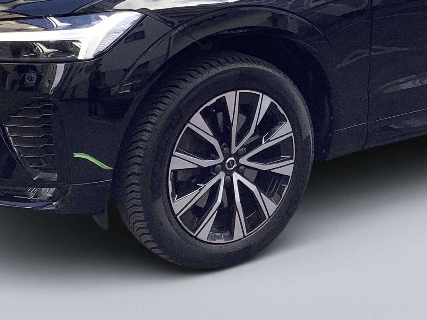 Volvo  Plus Dark Diesel AWD