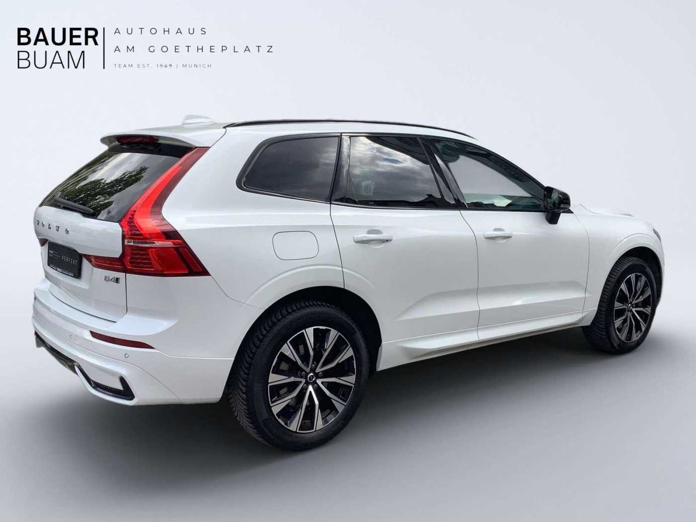 Volvo  Plus Dark Diesel AWD