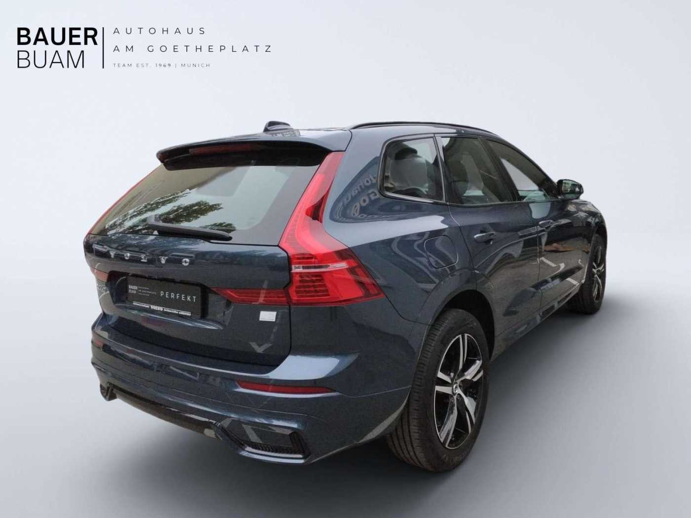 Volvo  R Design Recharge Plug-In Hybrid AWD