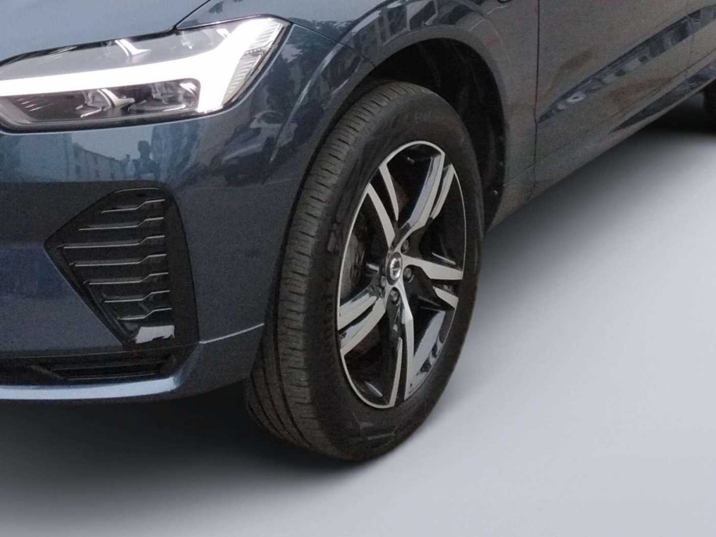Volvo  R Design Recharge Plug-In Hybrid AWD