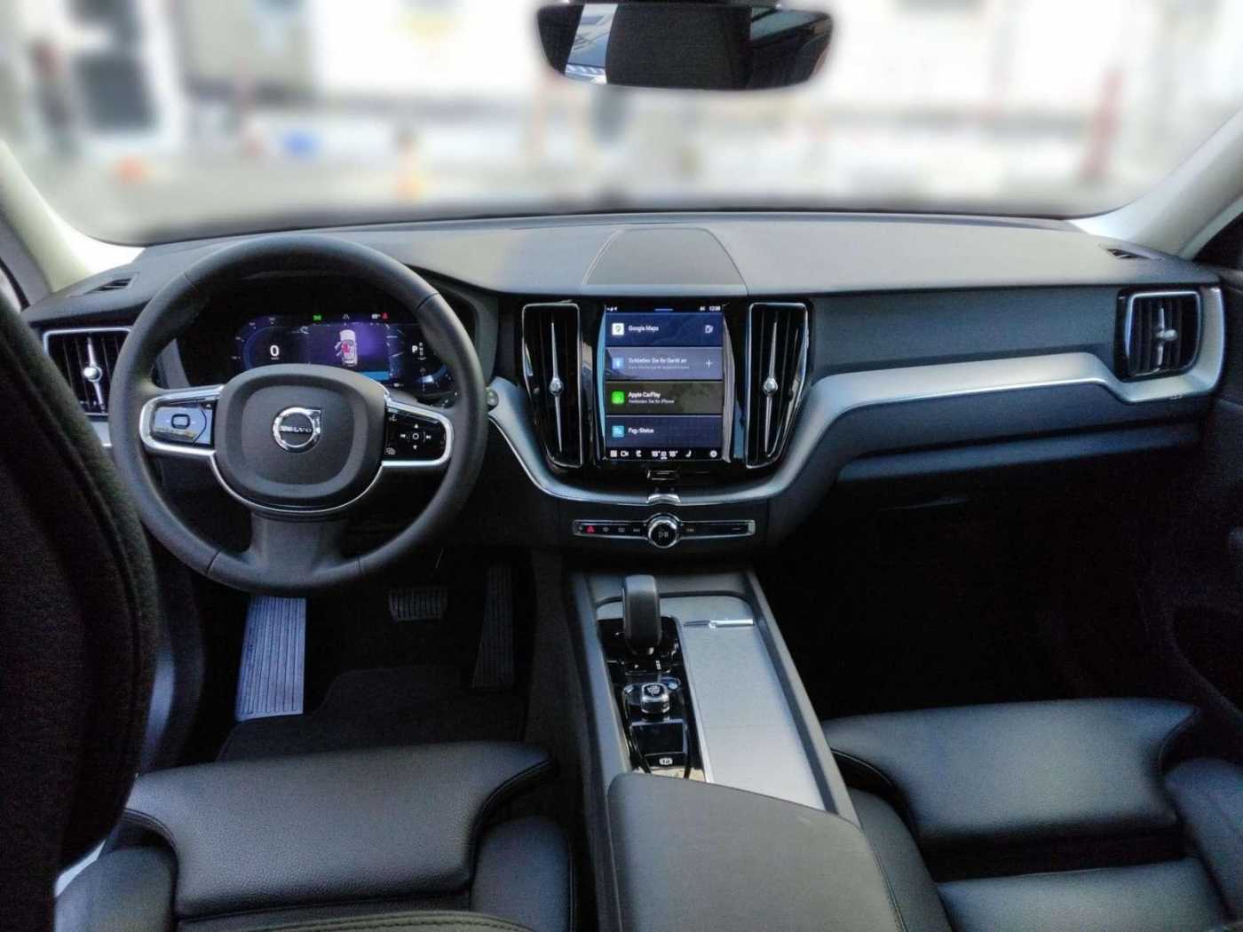 Volvo  R Design 2WD