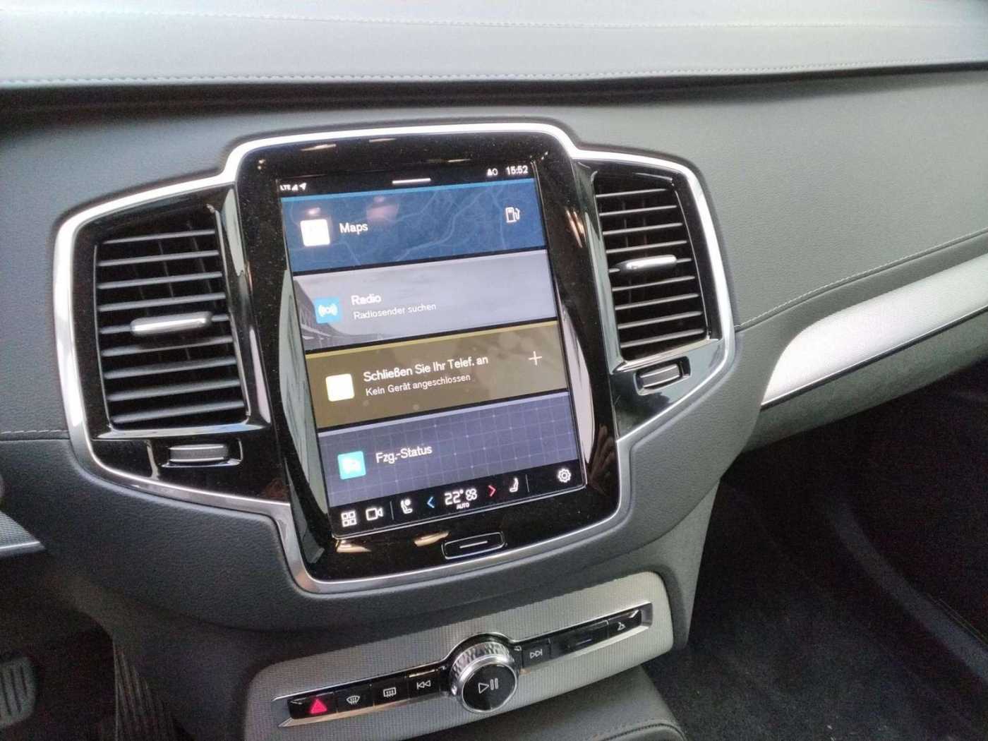 Volvo  Plus Bright AWD