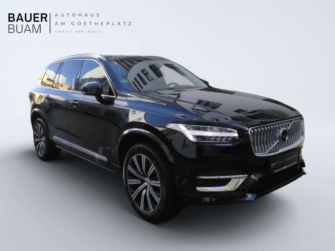Volvo  Plus Bright AWD