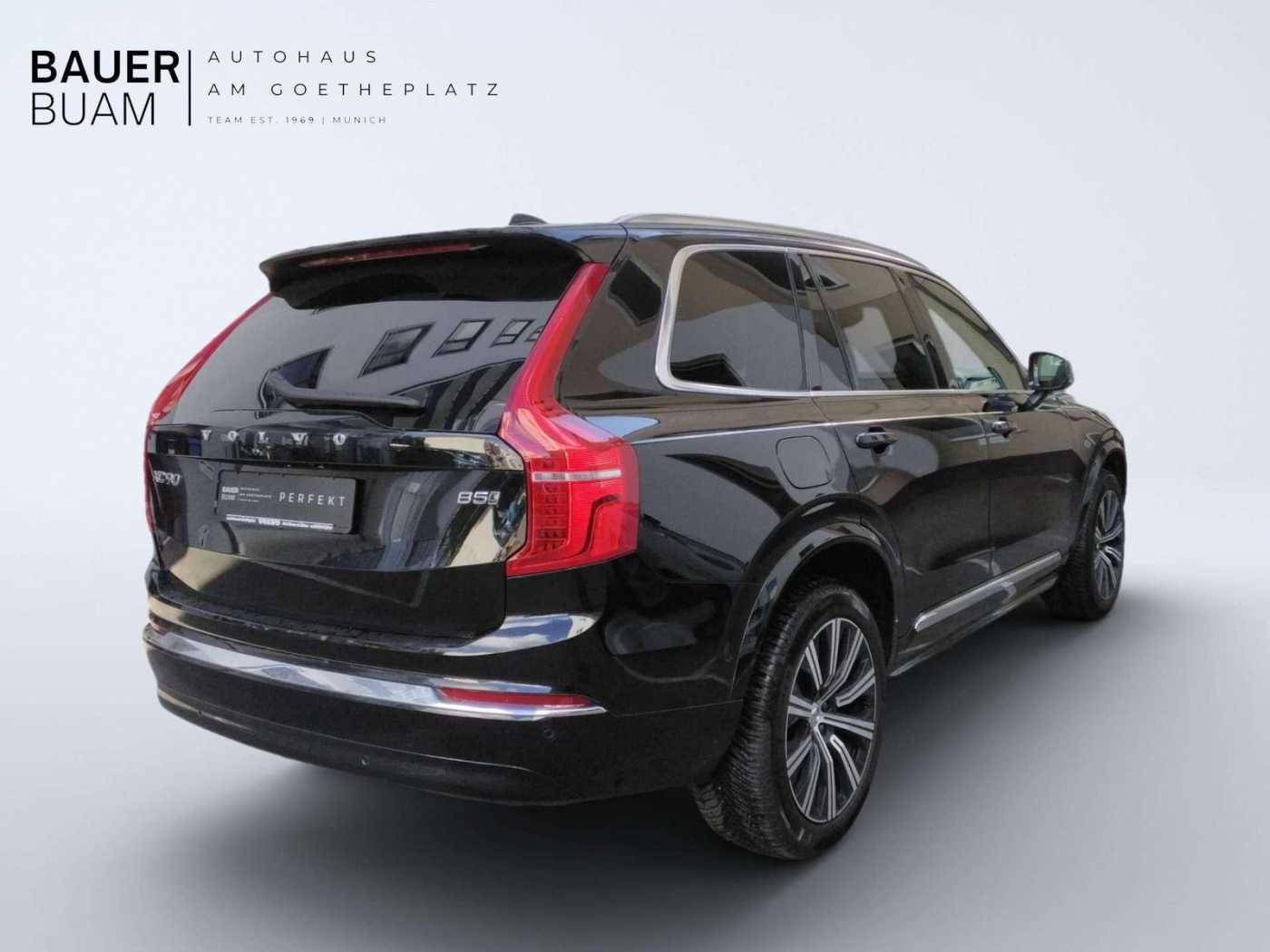 Volvo  Plus Bright AWD