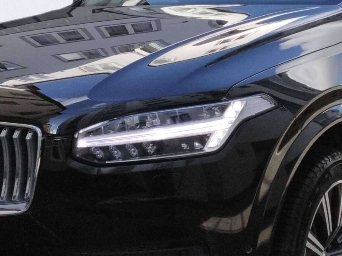 Volvo  Plus Bright AWD