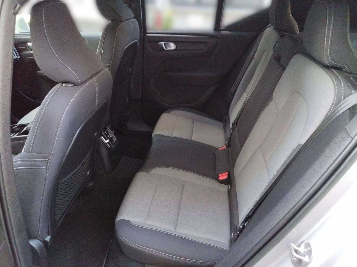 Volvo  Plus Bright Recharge Plug-In Hybrid 2WD