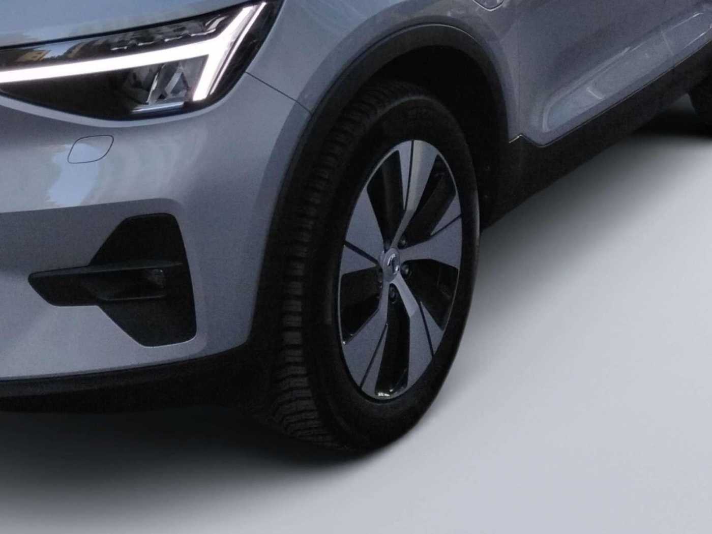 Volvo  Plus Bright Recharge Plug-In Hybrid 2WD